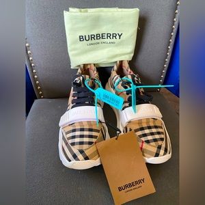 Burberry Beige Check Regis Sneakers